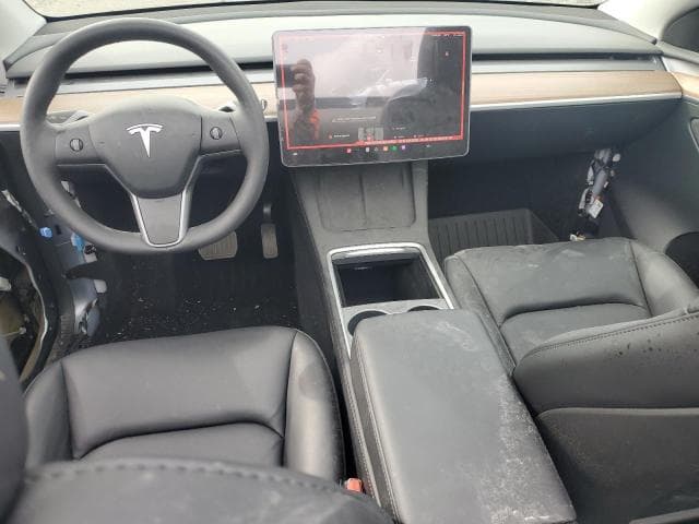 2024 TESLA MODEL Y 8