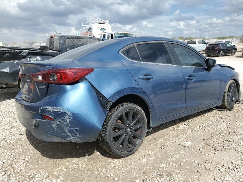 2018 MAZDA 3 TOURING 3