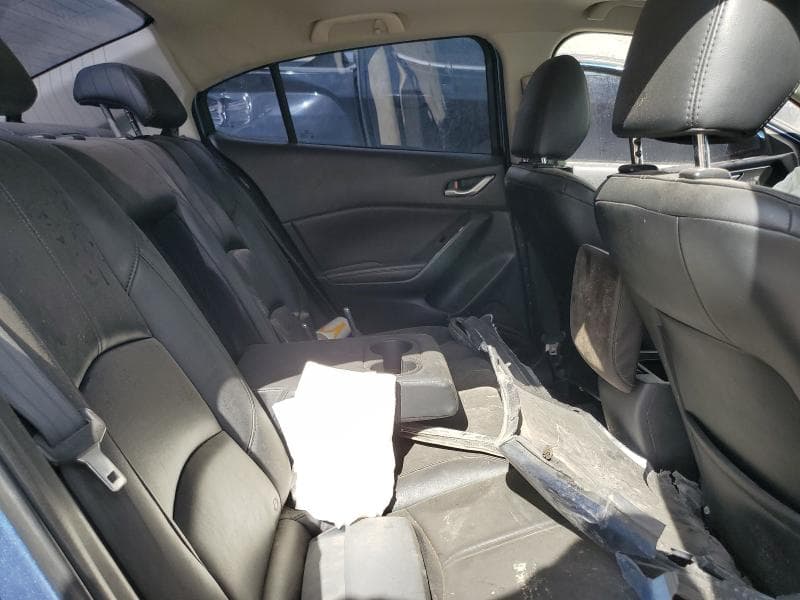 2018 MAZDA 3 TOURING 10