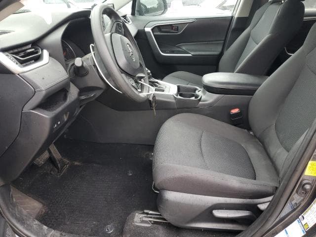 2020 TOYOTA RAV4 LE 7