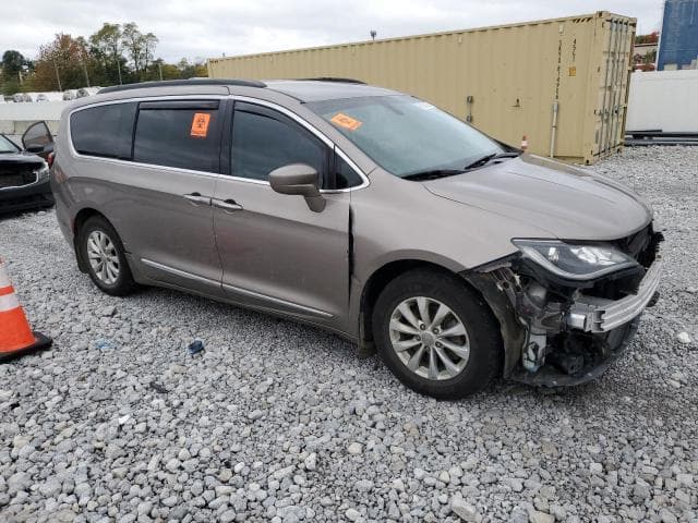 2017 CHRYSLER PACIFICA TOURING L 4
