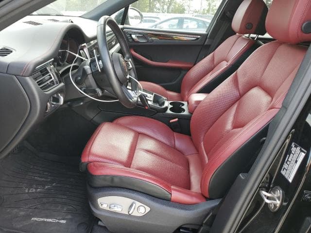 2024 PORSCHE MACAN BASE 7