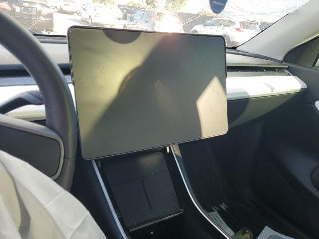 2021 TESLA MODEL Y 9