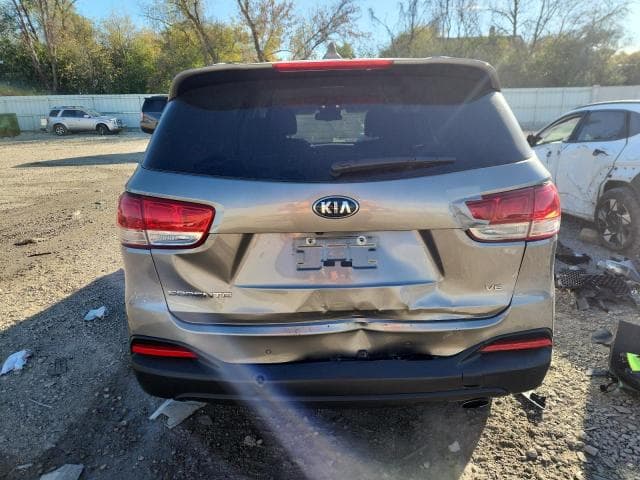 2017 KIA SORENTO LX 6