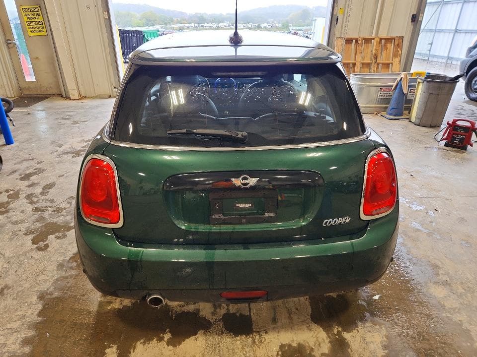 2018 MINI COOPER 6
