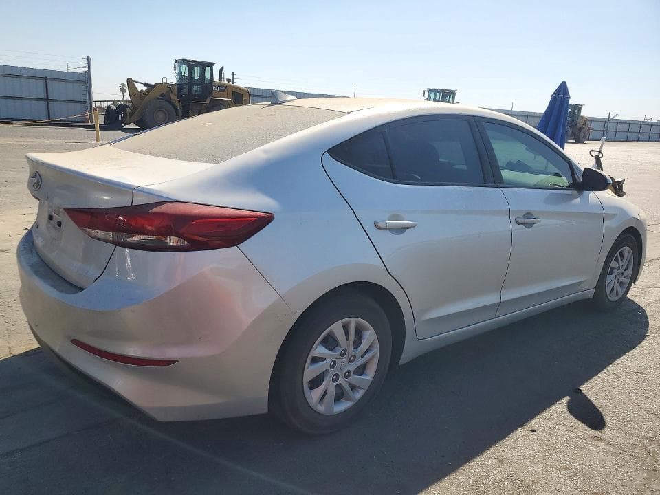 2017 HYUNDAI ELANTRA SE 3