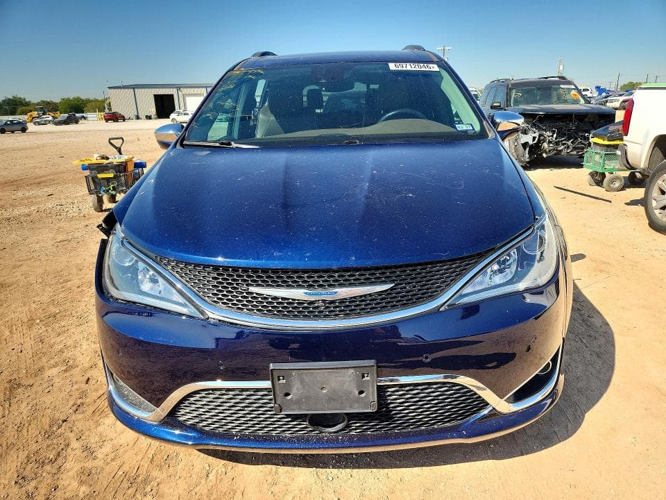 2018 CHRYSLER PACIFICA LIMITED 5