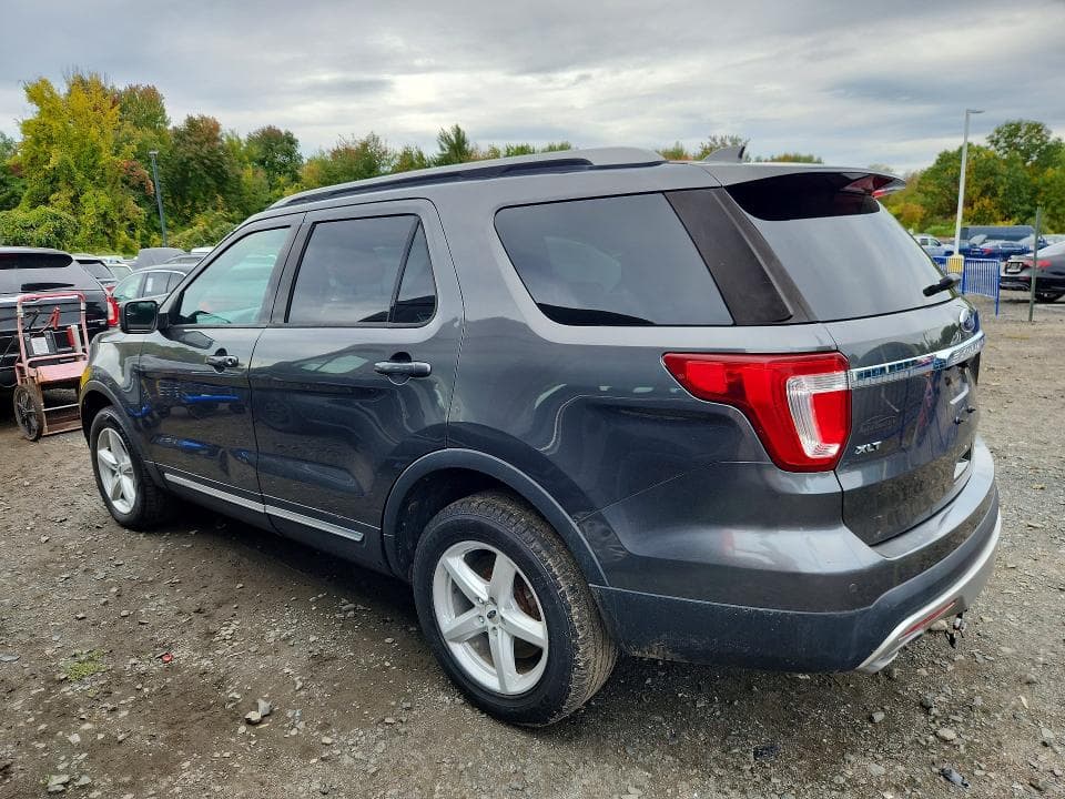 2017 FORD EXPLORER XLT 2