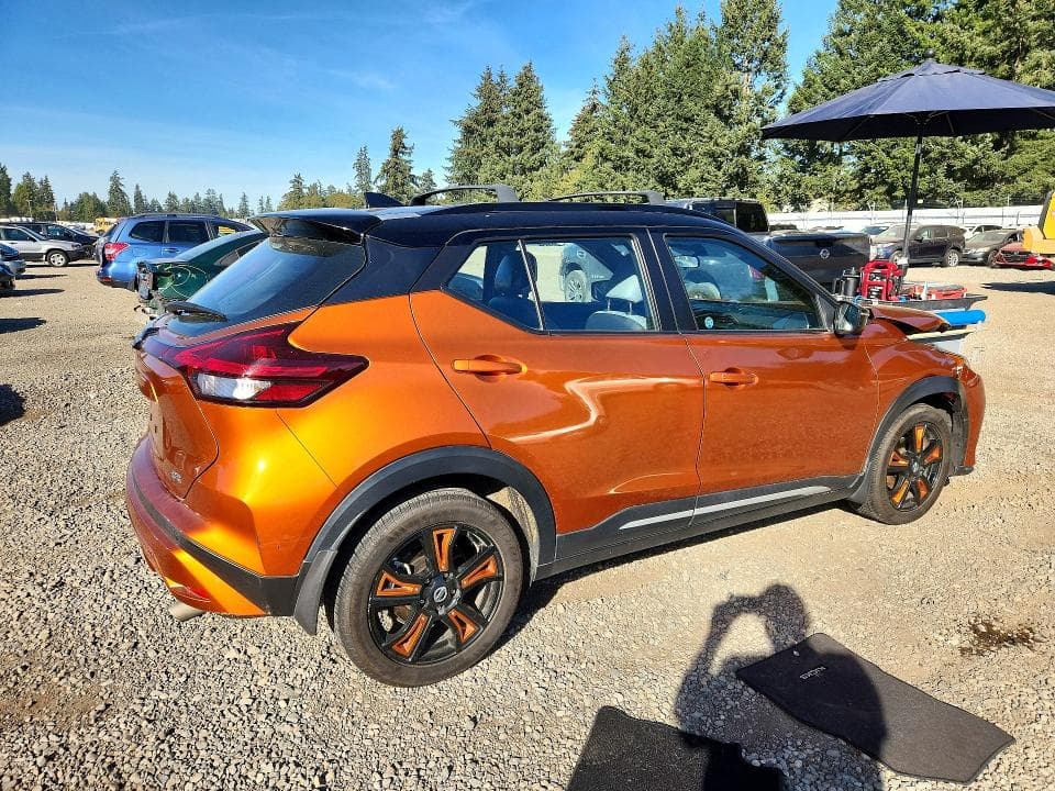 2021 NISSAN KICKS SR 3