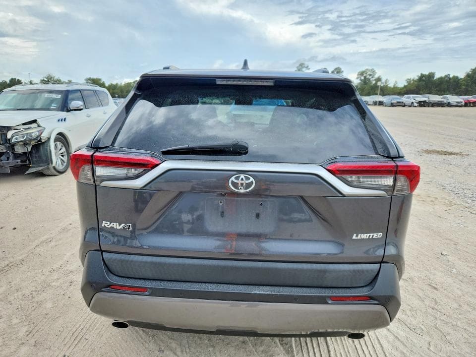 2019 TOYOTA RAV4 LIMITED 6
