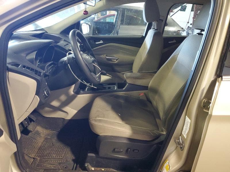 2017 FORD ESCAPE SE 7