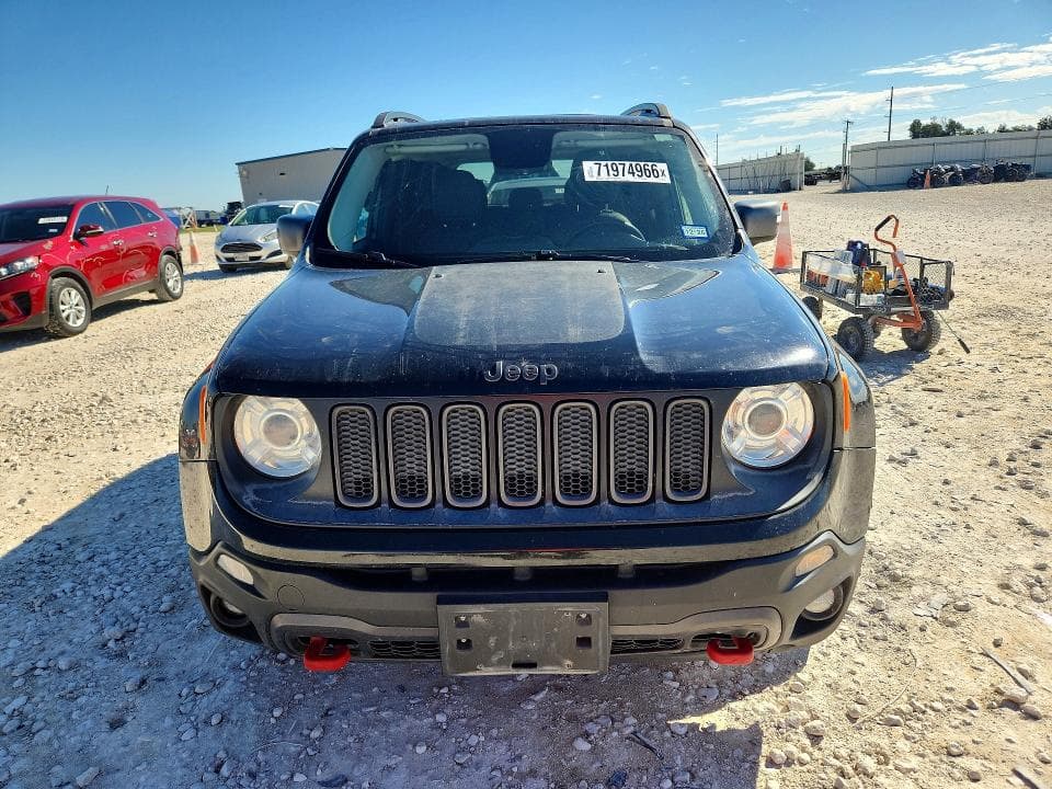 2017 JEEP RENEGADE TRAILHAWK 5