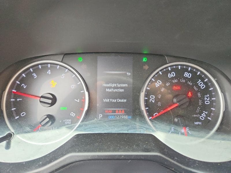 2020 TOYOTA RAV4 XLE 9