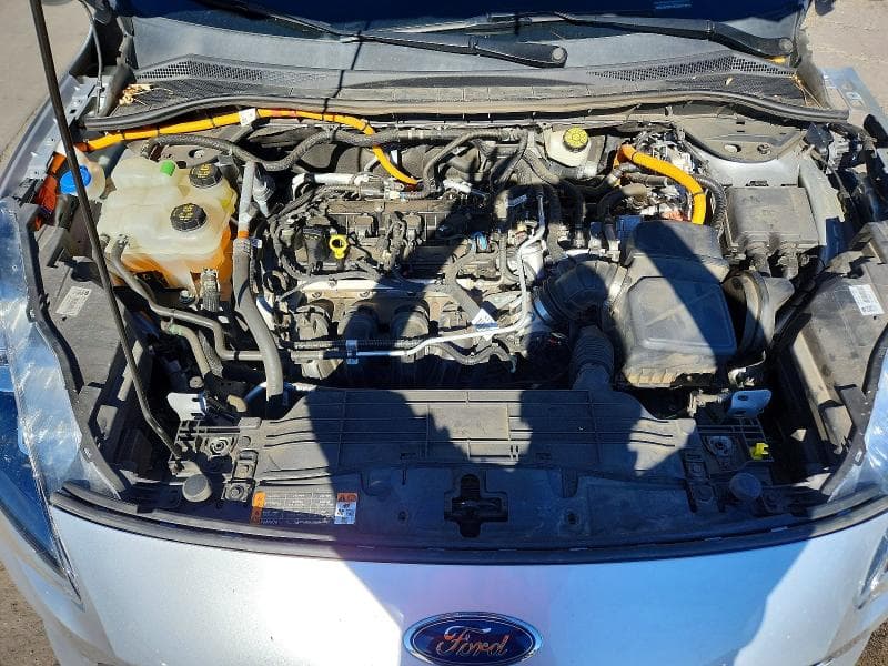2020 FORD ESCAPE TITANIUM 12