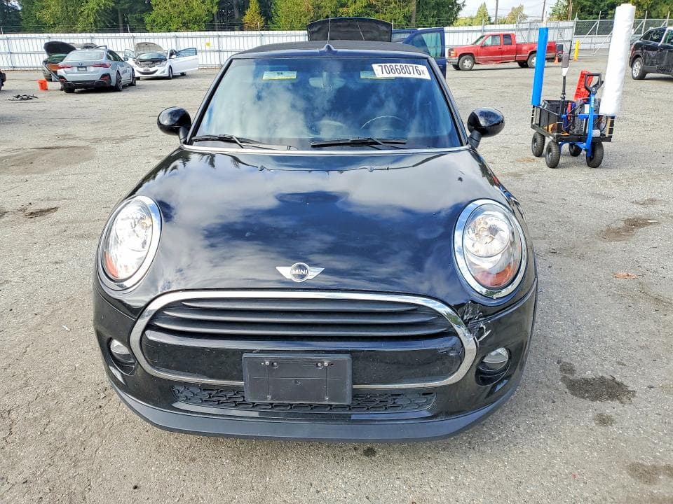 2017 MINI COOPER 5
