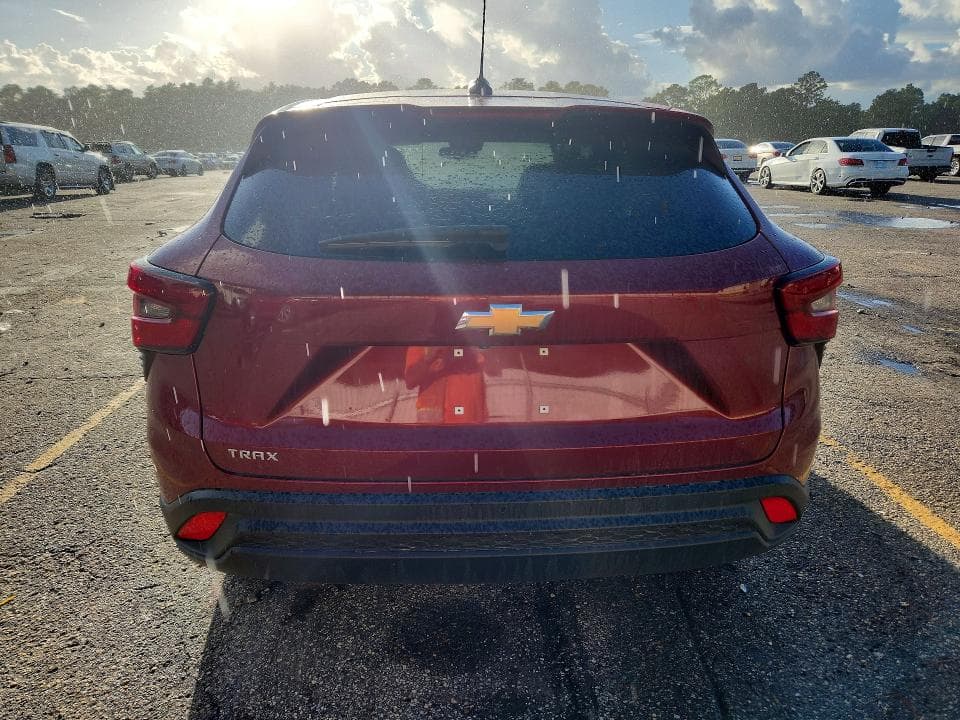 2025 CHEVROLET TRAX LS 6
