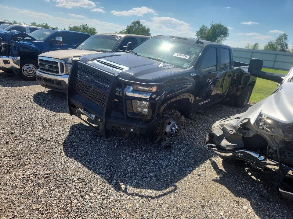 2023 CHEVROLET SILVERADO K3500 LT