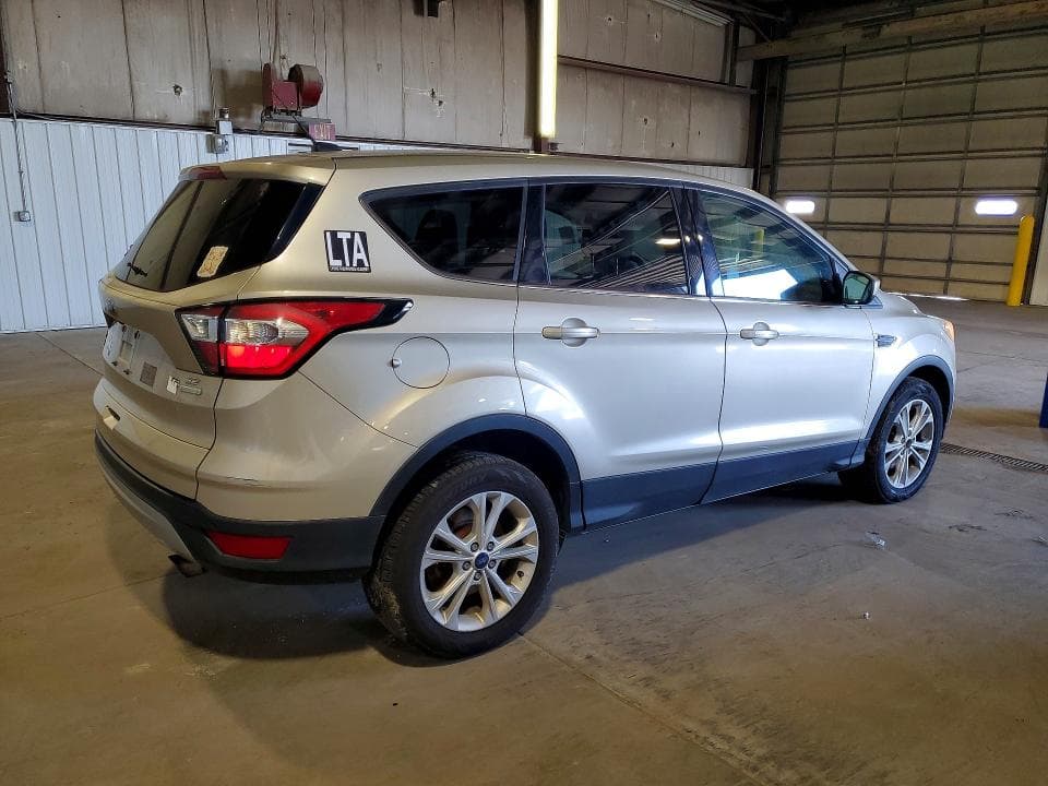 2017 FORD ESCAPE SE 3
