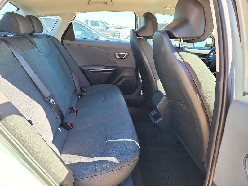 2025 KIA K4 LXS 10