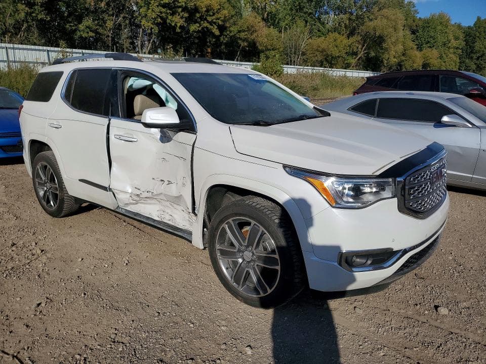 2017 GMC ACADIA DENALI 4