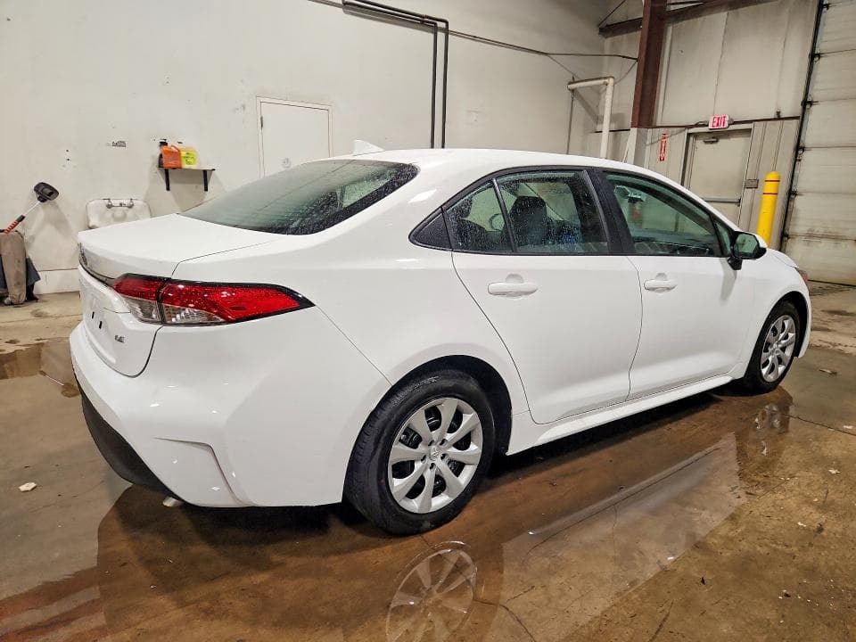 2026 TOYOTA COROLLA LE 3