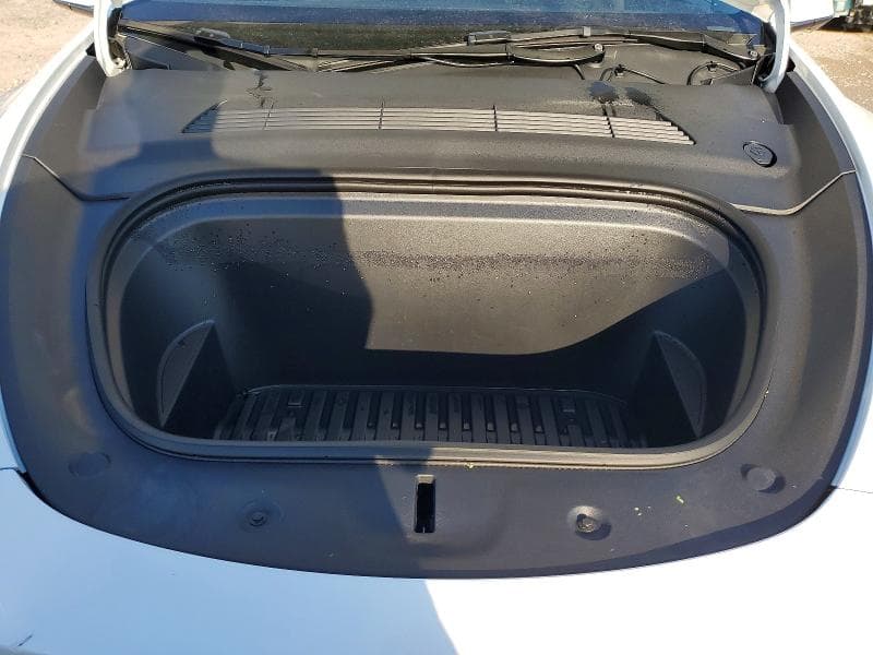 2025 TESLA MODEL Y 11