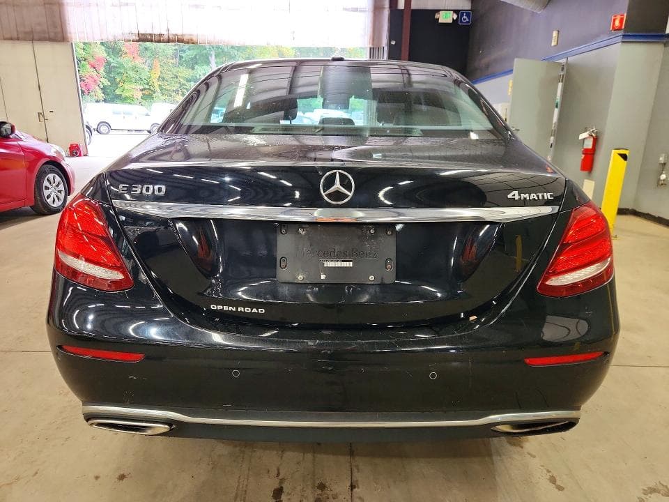 2017 MERCEDES-BENZ E 300 4MATIC 6