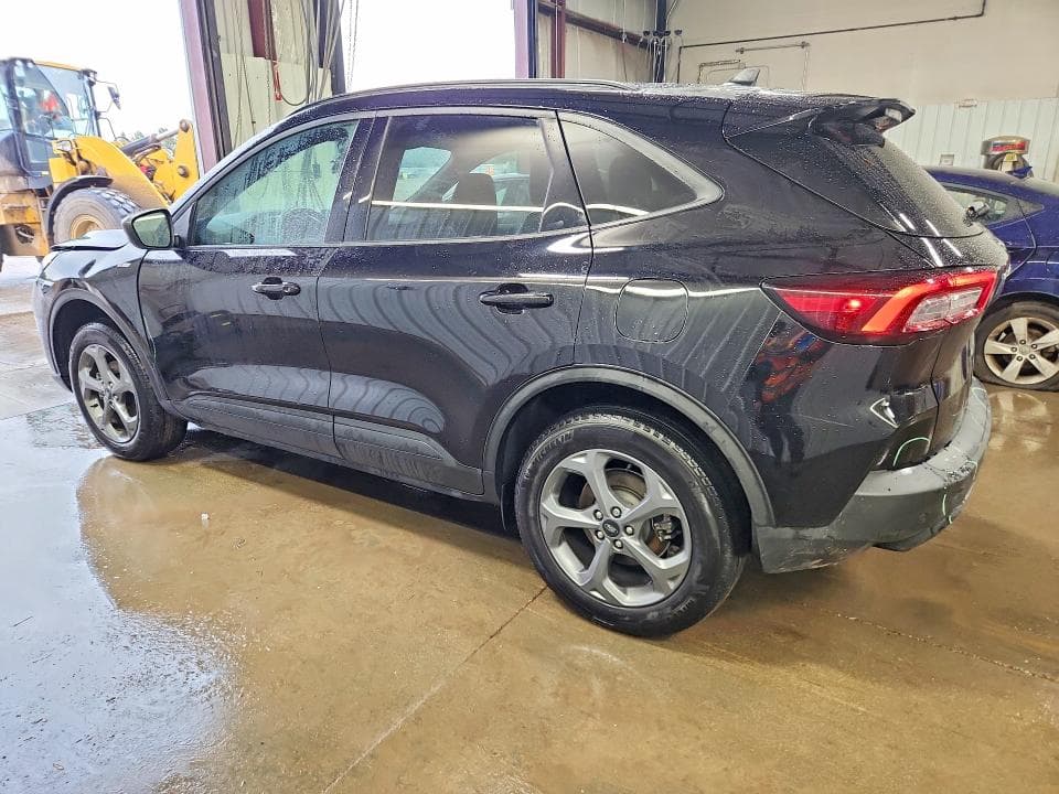 2025 FORD ESCAPE ST LINE 2