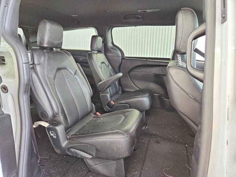 2025 CHRYSLER PACIFICA SELECT 11