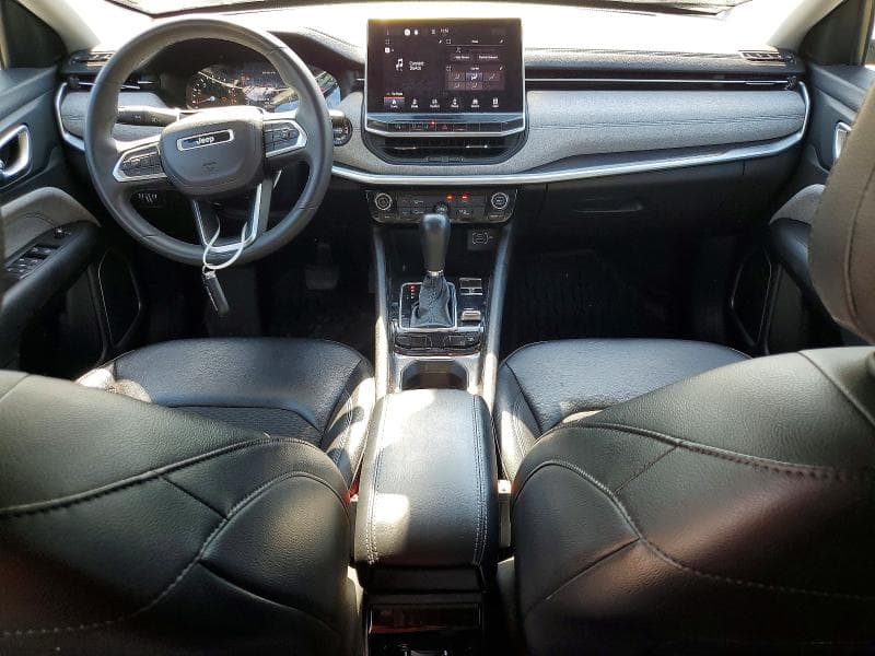 2022 JEEP COMPASS 8