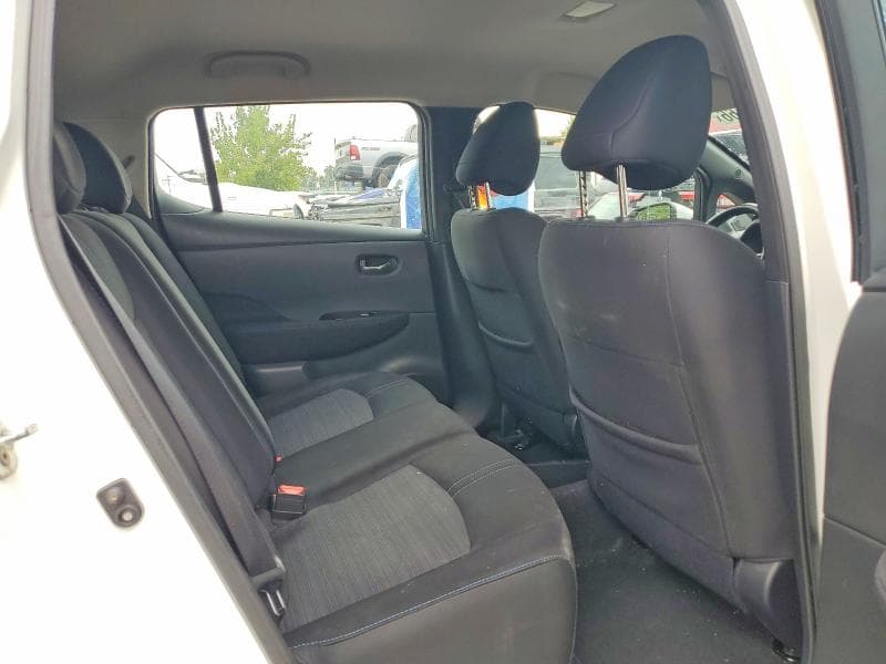 2019 NISSAN LEAF S 10