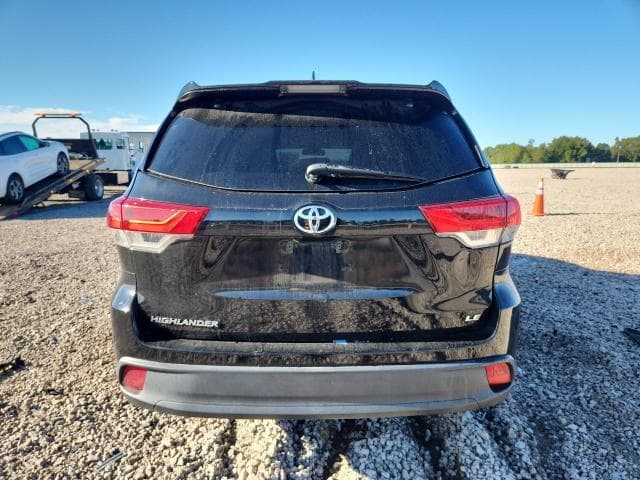 2019 TOYOTA HIGHLANDER LE 6