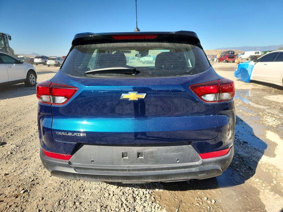 2021 CHEVROLET TRAILBLAZER LS 6