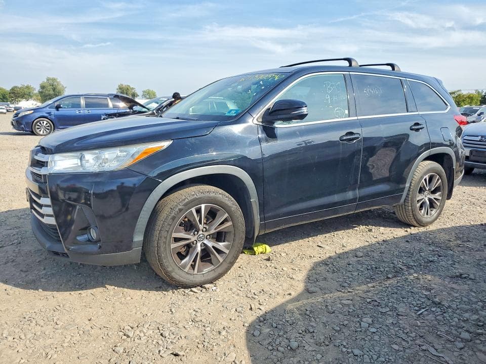 2018 TOYOTA HIGHLANDER LE PLUS