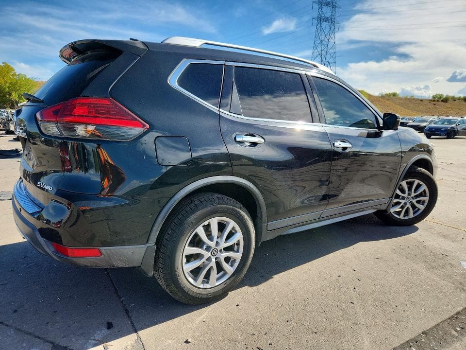 2017 NISSAN ROGUE SV 3