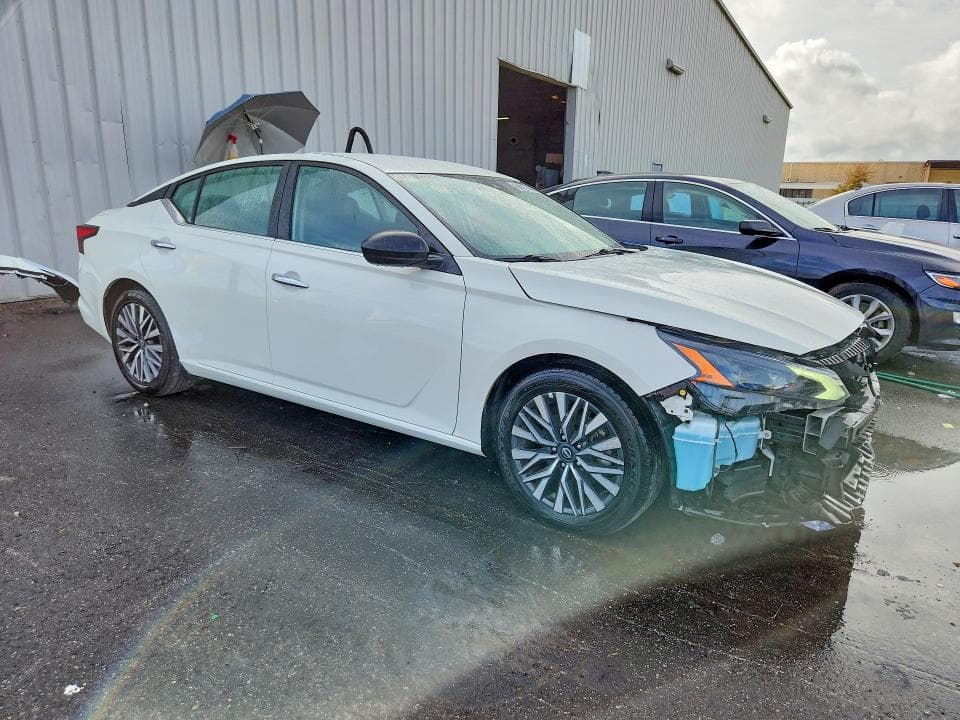 2025 NISSAN ALTIMA SV 4