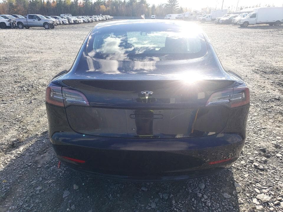 2018 TESLA 3 6