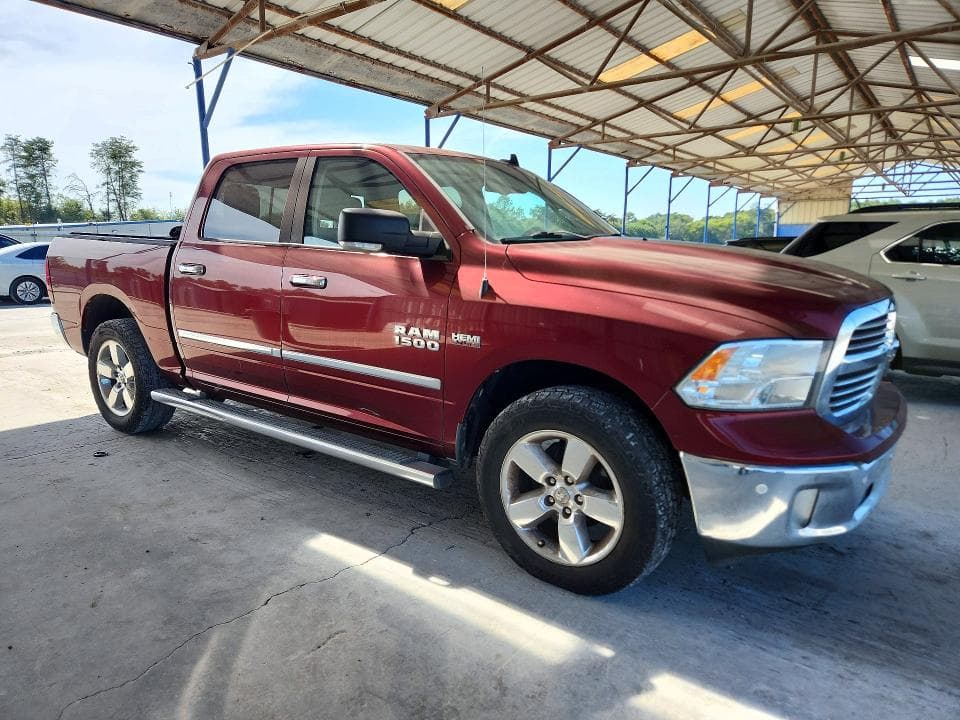 2017 RAM 1500 SLT 4