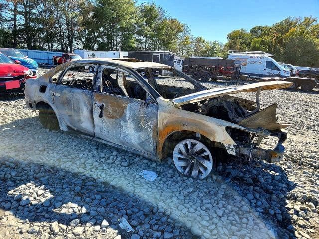 2018 VOLKSWAGEN PASSAT SE 4