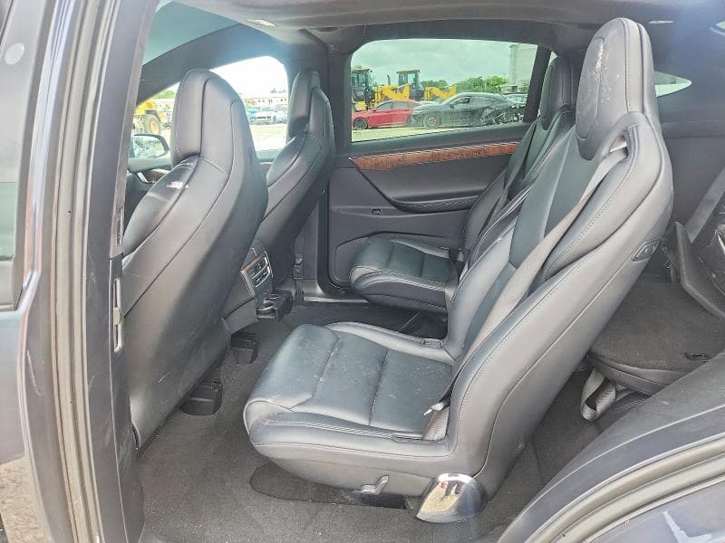 2018 TESLA MODEL X 10