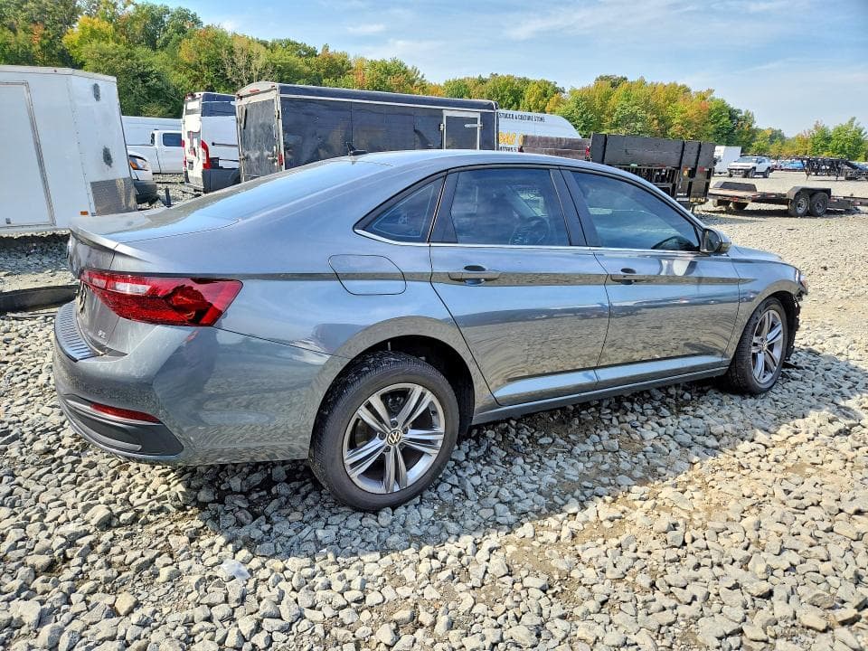 2023 VOLKSWAGEN JETTA SE 3