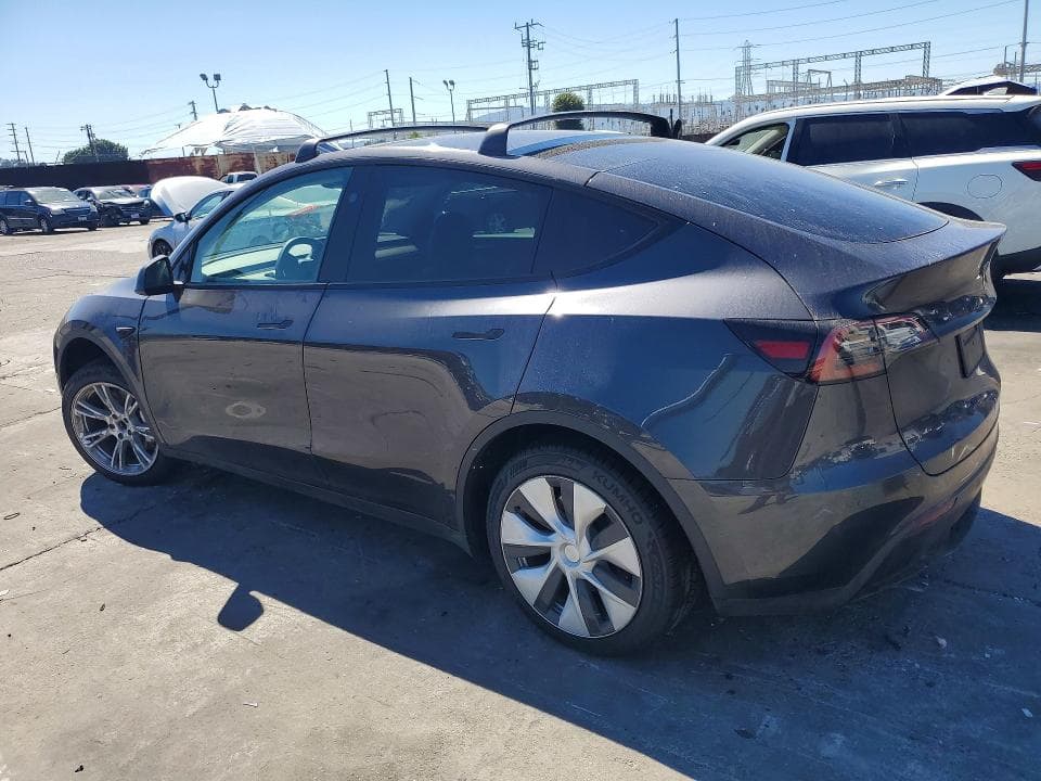 2024 TESLA MODEL Y 2