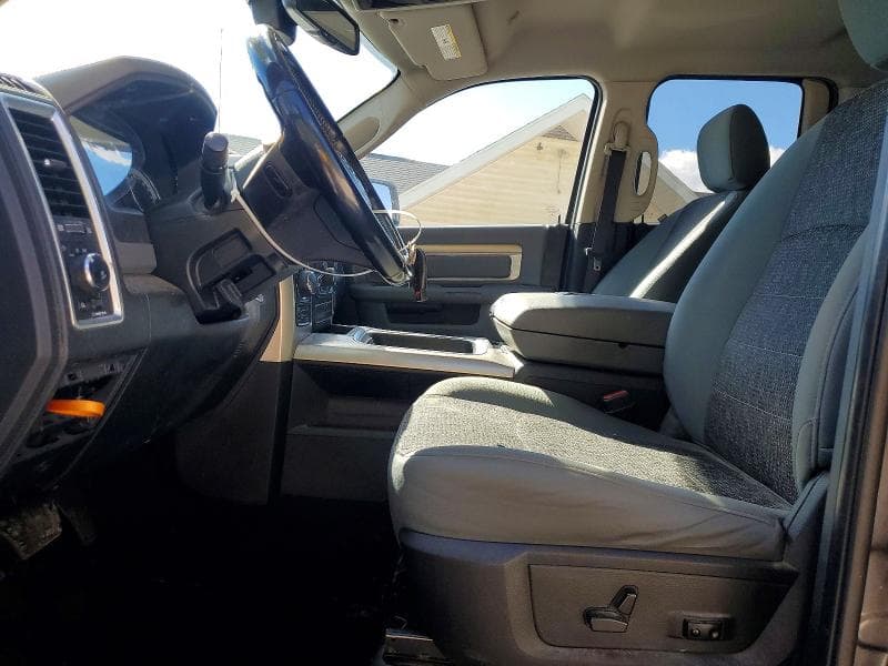 2018 RAM 1500 SLT 7