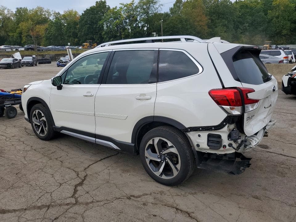 2023 SUBARU FORESTER TOURING 2