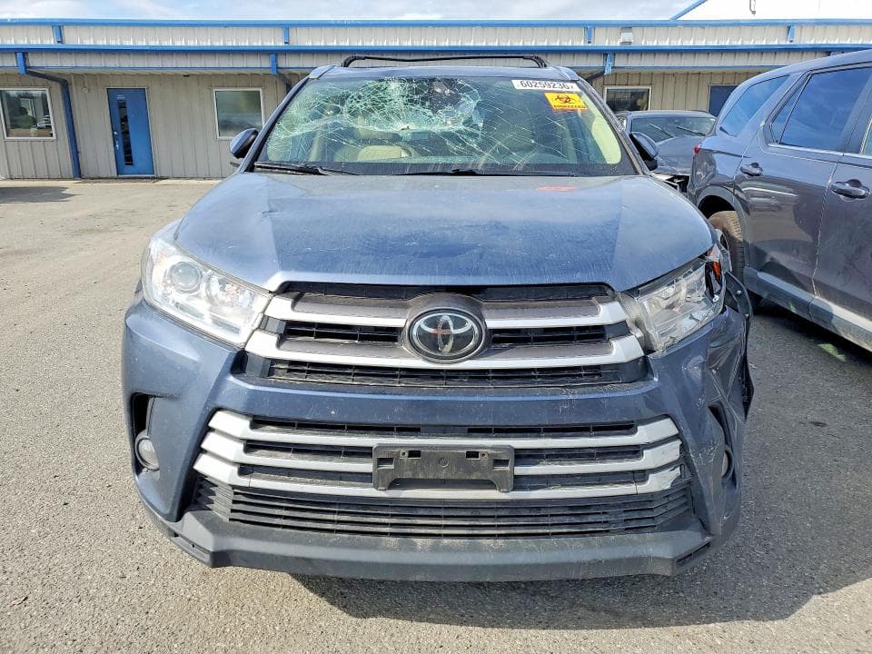 2018 TOYOTA HIGHLANDER XLE 5