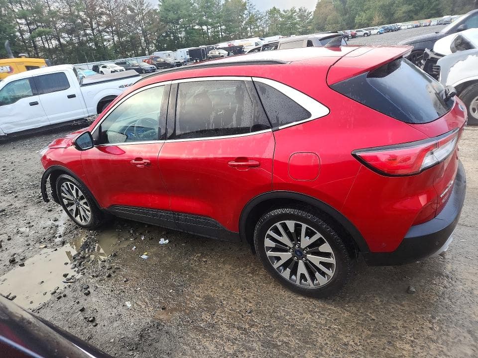 2020 FORD ESCAPE TITANIUM 2