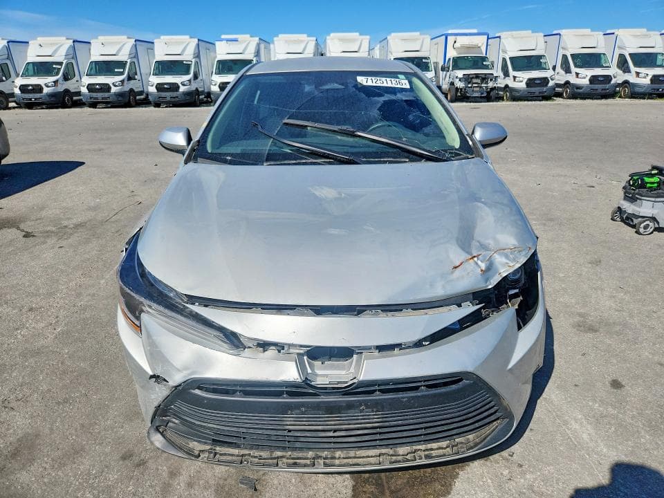 2025 TOYOTA COROLLA LE 5