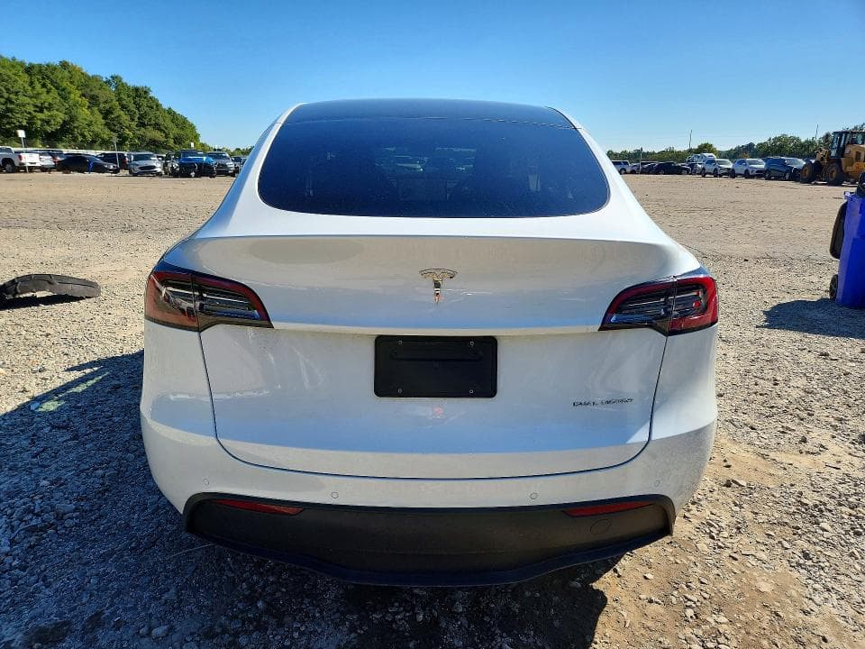 2021 TESLA MODEL Y 6