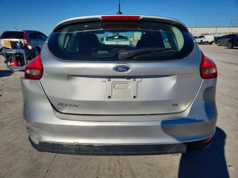 2017 FORD FOCUS SE 6