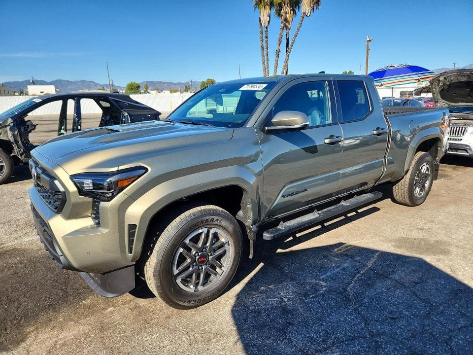 2025 TOYOTA TACOMA TRD SPORT